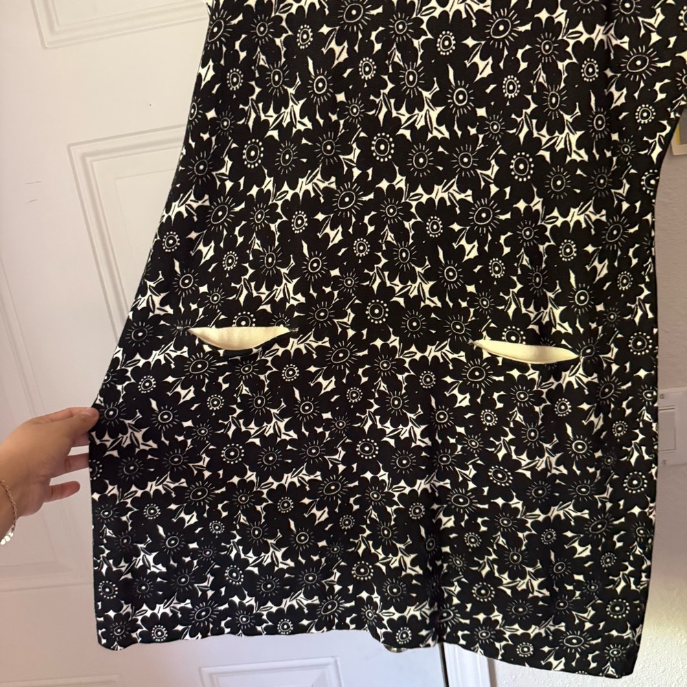 GUDRUN SJODEN black white floral organic cotton scoop crew sleeveless mini dress - Picture 4 of 7